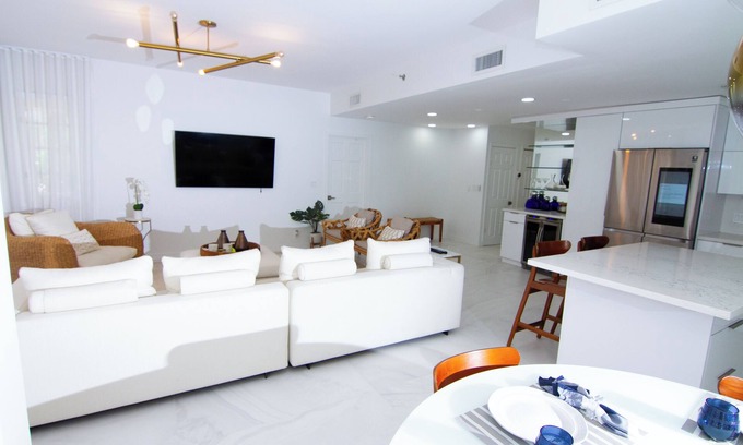 Miami Beach Apartment | FISHER ISLAND: fully renovated, huge balcony, ultimate luxury experience
