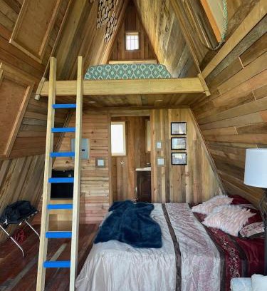 Powell River Ski Chalet | Fishermans Folly