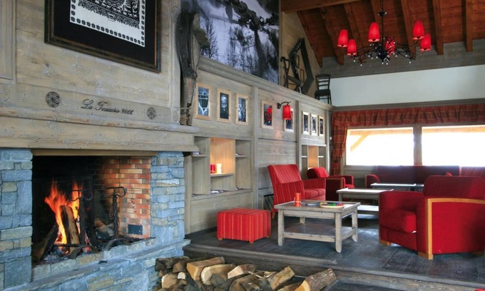 La Toussuire Apartment | Fitness, swimming pool, sauna, hammam, terrace, balcony, tv, ski locker, 50m², La Toussuire