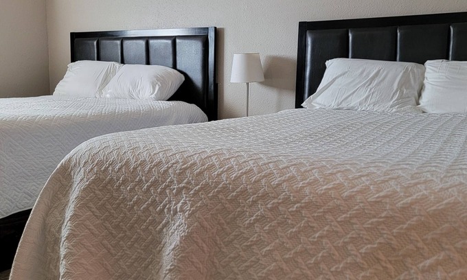 Eunice Hotel | Five Star Inn