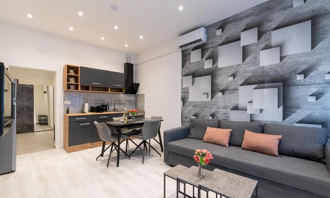 Sopron Apartment | Flóra Lak