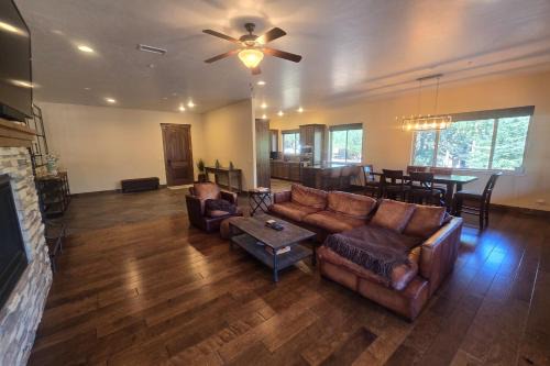 Flagstaff House | Flagstaff Greens Getaway