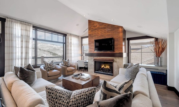 Empire Pass Condo | Flagstaff Lodge Condo by InvitedHome | Shuttle, Deer Valley, Apres, Ski-In/Out