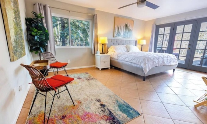 Flagstaff House | Flagstaff Mountain Retreat + Hot Tub!