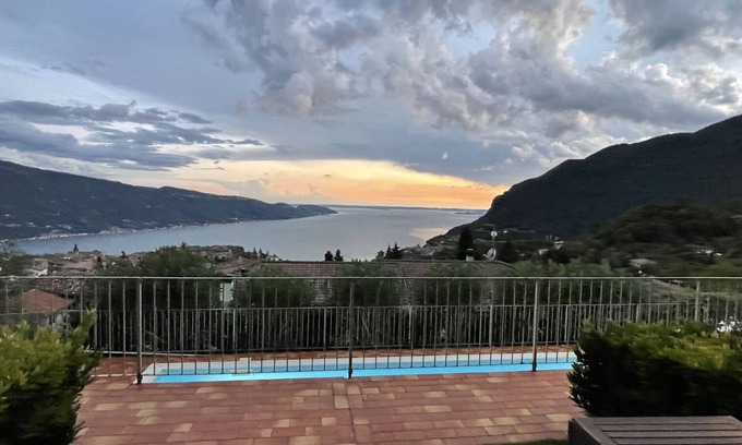 Gardola Apartment | Flair - Theater Home, with pool and marvellous lake view