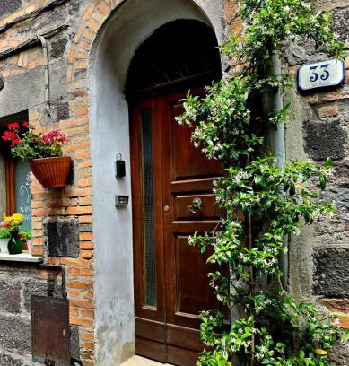 Radicofani Apartment | Flat Ghino di Tacco historical centre Radicofani
