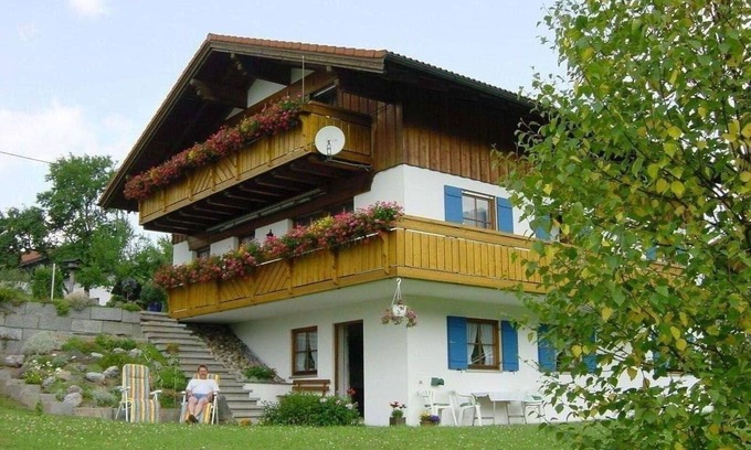 Freidorf House | Flat in Freidorf with large garden