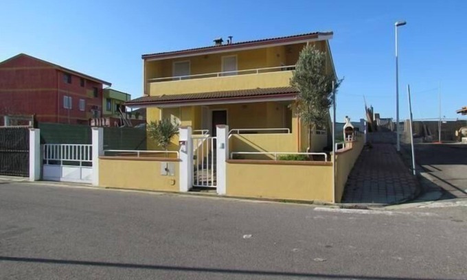 Soleminis Apartment | Flat in Soleminis with barbecue