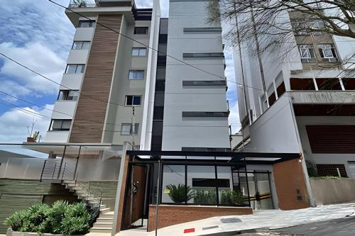 Centro Apartment | Flat no Centro com varanda, garagem e Ar Cond.