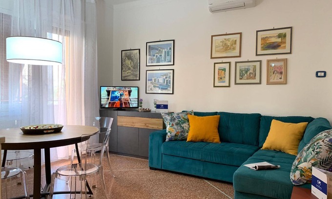 Arenzano Apartment | Flat 'Sunflower' with balcony