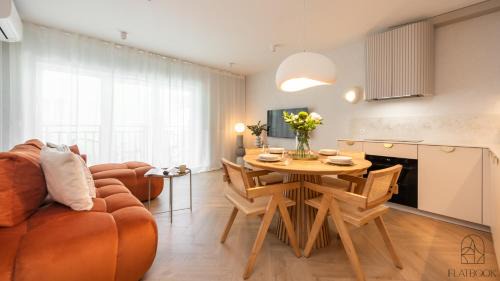 Srodmiescie Apartment | Flatbook - City Center Apartments Gdynia Zeromskiego