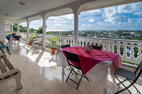 Le Gosier House | Fleur de Bambou - Vue mer et montagne proche plage