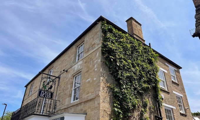 Bampton Hotel | Fleur de Lys