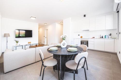 Zagreb Apartment | Flex SelfCheckIns 182 - 2 Bedrooms - Parking