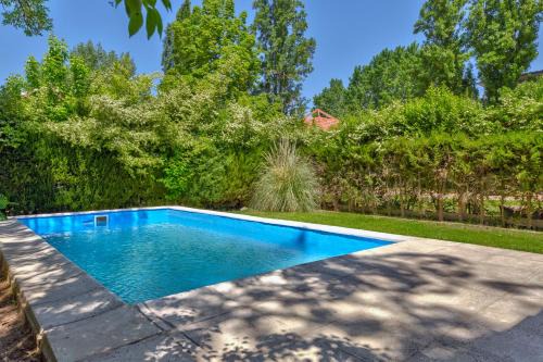 Chacras de Coria House | Fliphaus Chacras De Coria - 4 Bd House Pool&bbq
