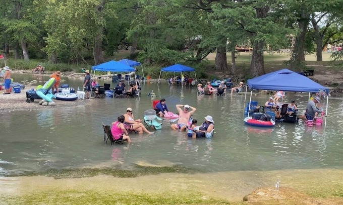 Sabinal Cabin | Float 2 Cabin! Private Frio River Access ~ Gated Comanche Crossing, Concan!