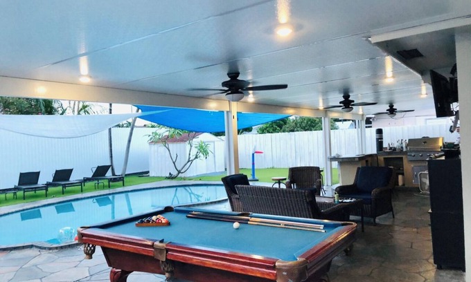 Pembroke Pines House | FloridaTropical vacation home near the beach, swimming pool with heating system