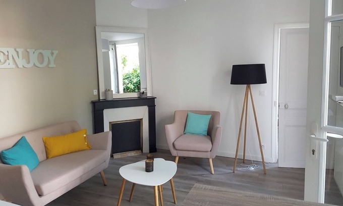Fontainebleau Apartment | FONTAINEBLEAU SWEET HOME GARDEN