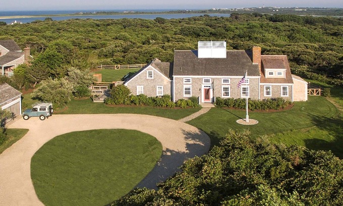 Quidnet House | FOR SALE: Private Family Compound With Guest House, Pool, Tennis & Pickleball.