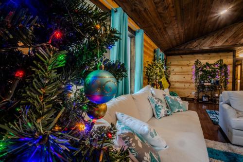 Hico House | Forest Gap - Pizza oven, hot tub, EV charger