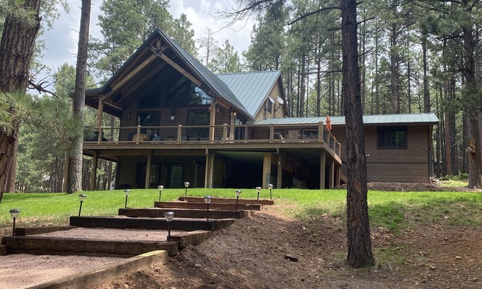 Heber Cabin | Forest Lakes Mountain Getaway, newer luxury cabin 4/3ba 2815sq feet