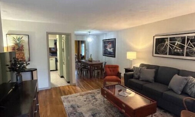 Lakeland House | Forever Young Place Bungalow!