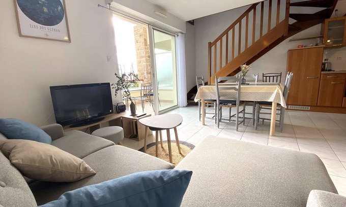 Fouesnant Apartment | Fouesnant Beg Meil, duplex in the heart of the village, 450 m from the beach