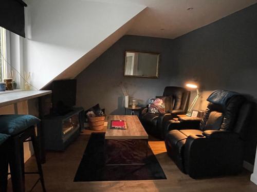 Dunfermline Apartment | Foundry Street Apartment 2 - Dunfermline city centre
