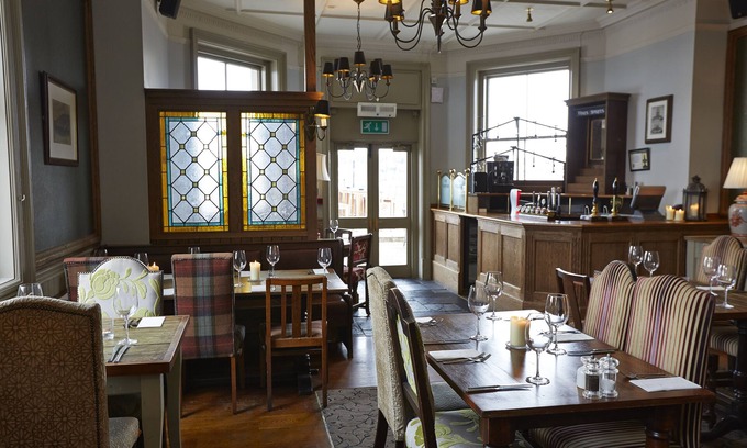 Cowes Hotel | Fountain Hotel Isle of Wight by Greene King Inns