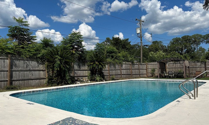 Gainesville House | Four Bedrooms, Hot Tub + Pool.