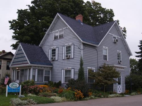 Girard Bed & Breakfast | Four Creeks Bed&Breakfast
