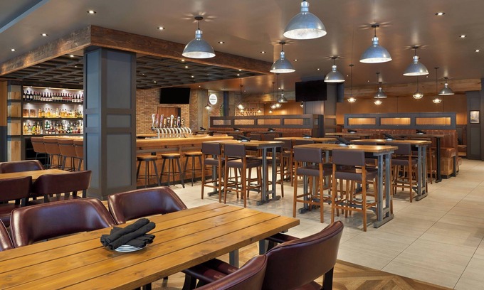 Windsor Hotel | Four Points by Sheraton Windsor Downtown