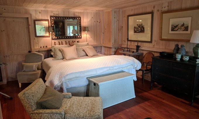 Highlands House | Four Seasons Private Suite on Chestnut Ridge in Highlands - Private Club Access