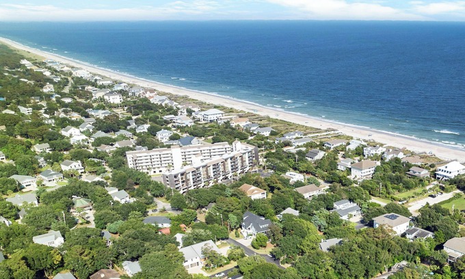 North Litchfield Beach Condo | Fourth Floor Condo Across from Beach Access, Balcony, Pool, Grill Area, Elevator