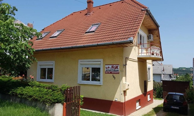 Heviz Apartment | Fox Apartmanok