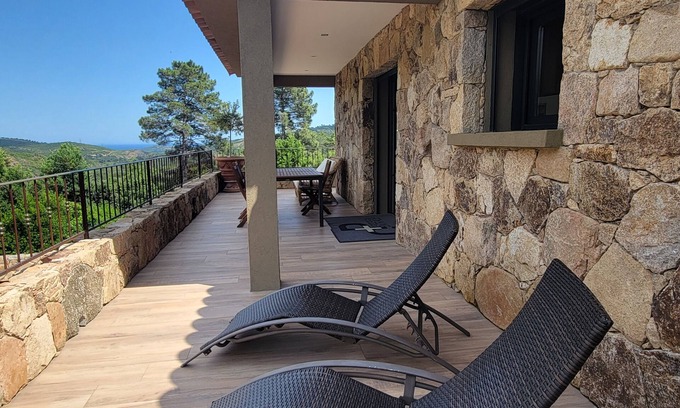 Pinarellu House | Villa de Charme 2 Personnes à 5mn des Piscines Naturelles