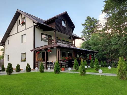 Poiana Brasov House | Frapin House