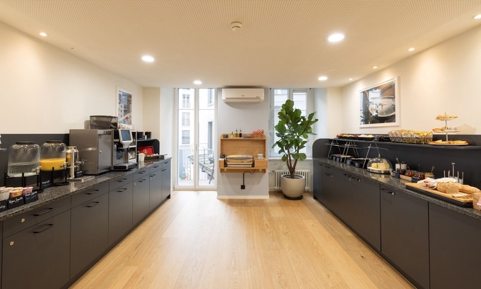Center House | Fred Guest House Hauptbahnhof - Mobile Check-in