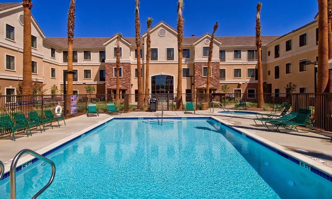 Palmdale Condo | Free Breakfast. Outdoor Pool & Hot Tub. Relaxing Retreat!
