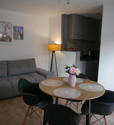Historic Center Apartment | Free Garage in the Center-Delicia 4 ApartHotel