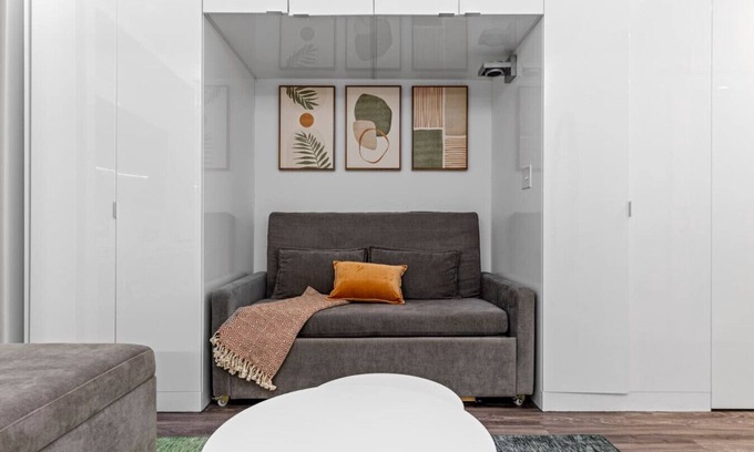 Cleveland Apartment | FreeParking+NearMusuems+LittleItaly+Rooftop