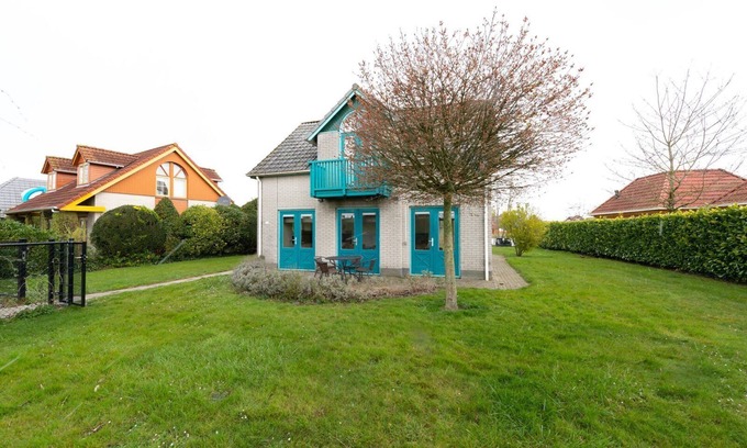 Hoofdplaat House | Fréjus 110 - Kustpark Village Scaldia - Detached holiday villa with spacious garden, directly at the lake