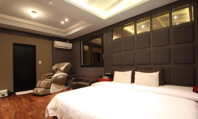 Jinhae Hotel | French code Hotel