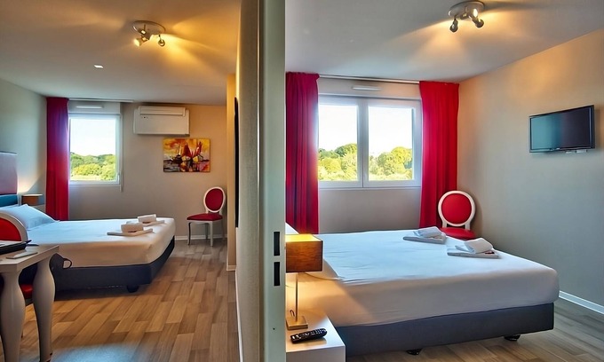 Mouguerre House | French Getaway! Pets Allowed, Parking! Near Parc de Caradoc & Square Lafayette!