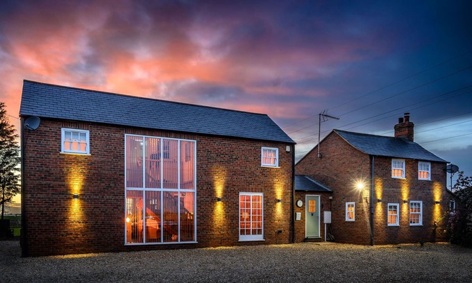 Spalding Cottage | French Vintage Cottage in the heart of the Fens