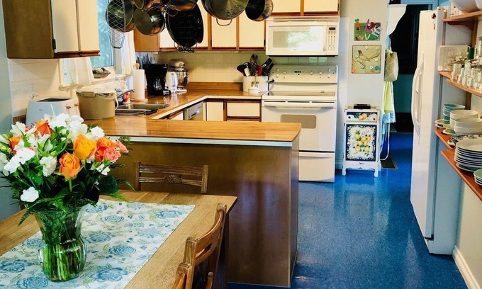 Central Saanich House | From Butchart To Beaches, Make Our Home Your Home Away From Home Year Round.