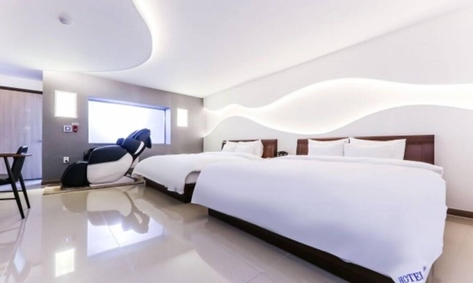 Chinjam Hotel | From H Sum Hotel Yuseong Branch