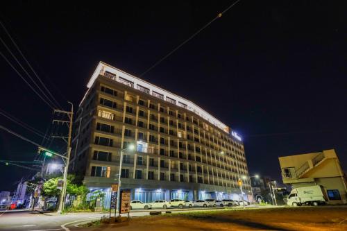 Seongsan Hotel | From H The Best Hotel Jeju Seongsan