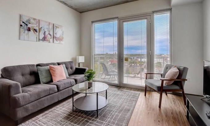 Lower East Side Apartment | Frontdesk | Convenient Studio Apt near East Town