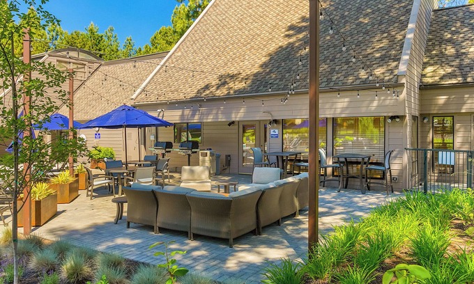 Century West Apartment | Frosty Summit Condo at Mount Bachelor